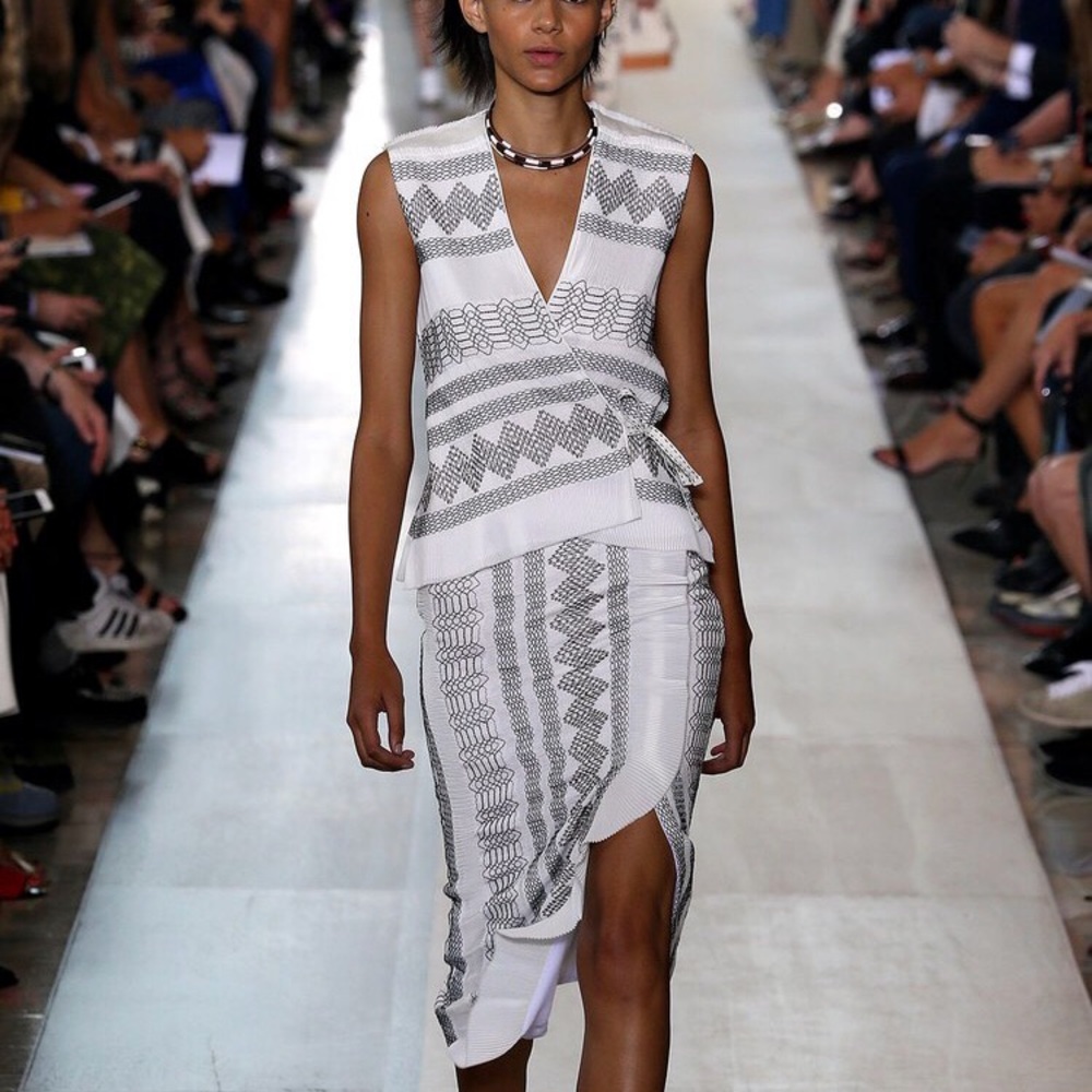 NWT TORY BURCH RUNWAY SKIRT